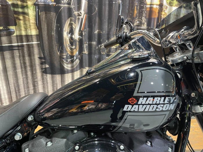 2022 Harley-Davidson Sport Glide 107 (FLSB)