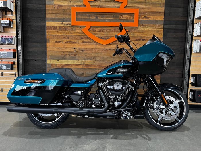 Harley-Davidson Road Glide 117 (FLTRX) Touring