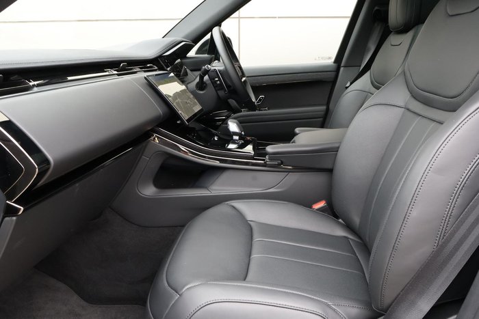 2026 Land Rover Range Rover Sport D350 Dynamic HSE