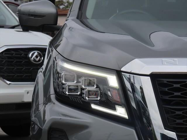 2022 Nissan Navara ST-X