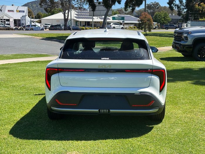 2025 Kia K4 S