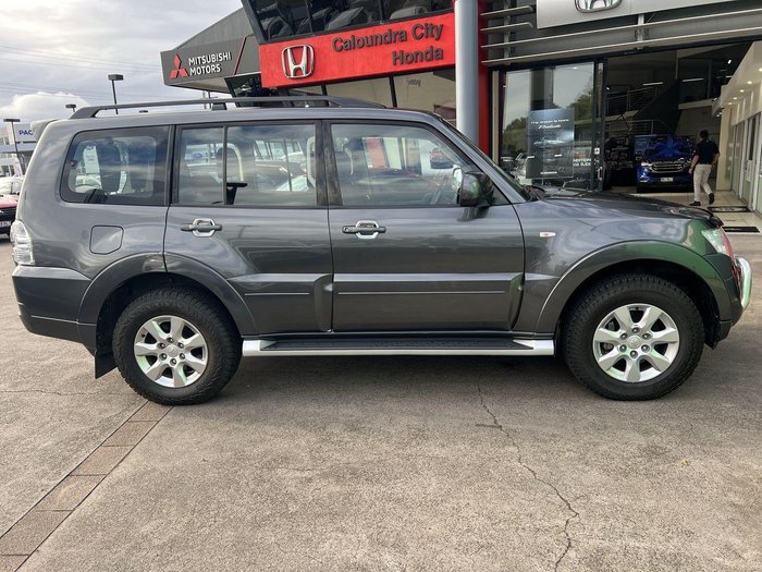 2013 Mitsubishi Pajero GLX-R