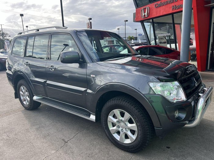 2013 Mitsubishi Pajero GLX-R