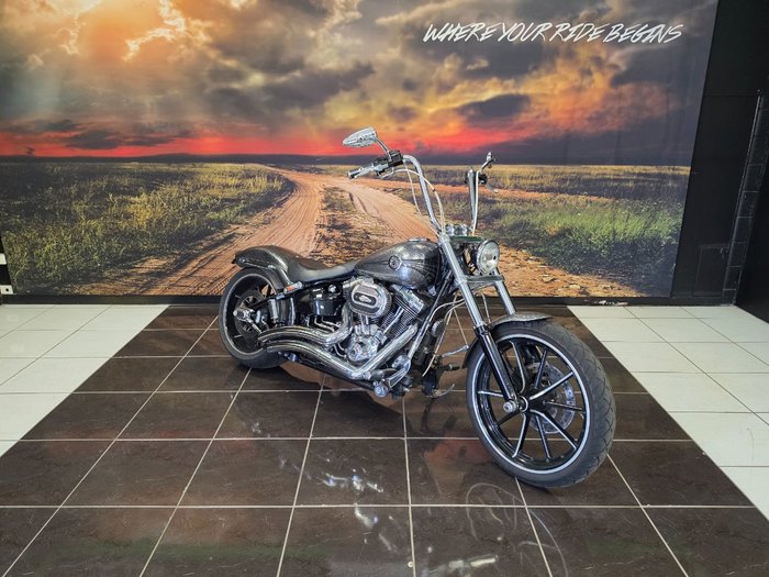 2014 HARLEY-DAVIDSON FXSB SOFTAIL BREAKOUT BLACK