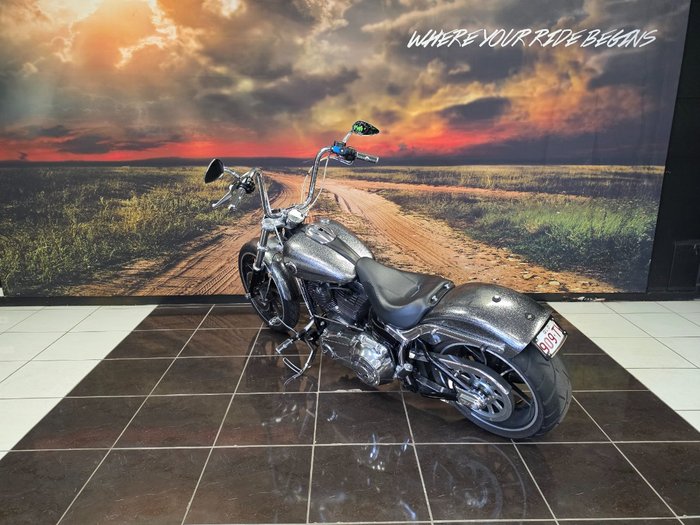 2014 HARLEY-DAVIDSON FXSB SOFTAIL BREAKOUT BLACK