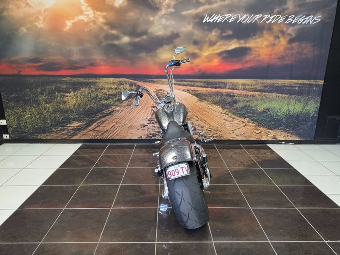 2014 HARLEY-DAVIDSON FXSB SOFTAIL BREAKOUT BLACK