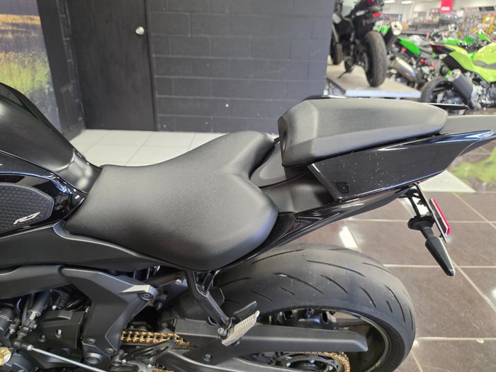 2025 Yamaha YZF-R7LA Grey