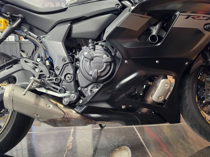 2025 Yamaha YZF-R7LA Grey