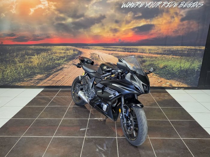 2025 Yamaha YZF-R7LA Grey