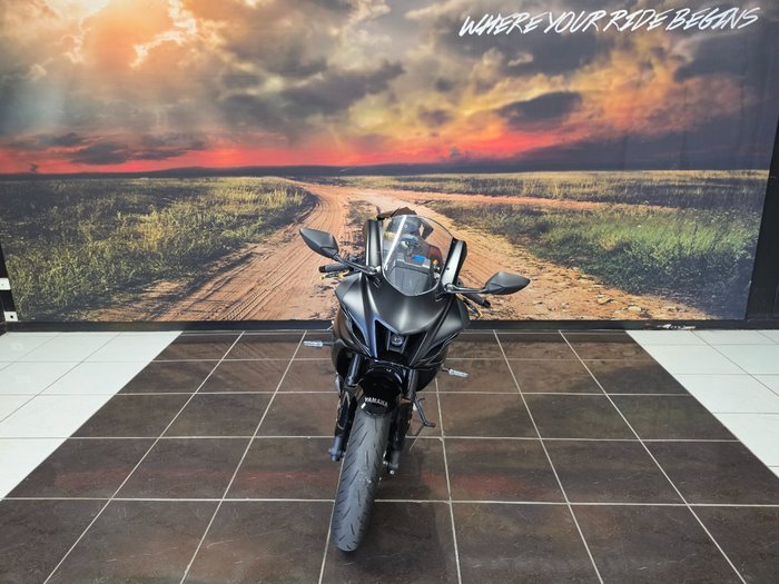 2025 Yamaha YZF-R7LA Grey