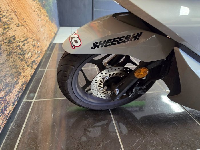 2024 Honda PCX125 SILVER