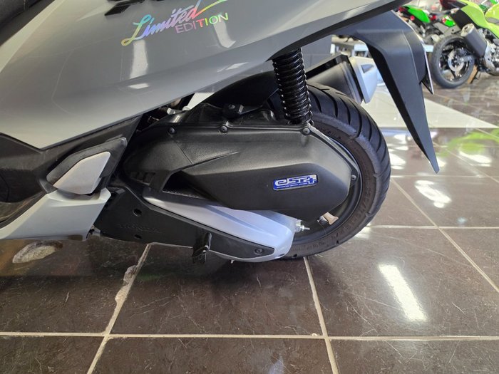 2024 Honda PCX125 SILVER