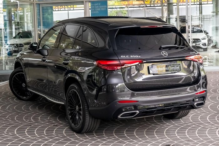 2025 Mercedes-Benz GLC-Class