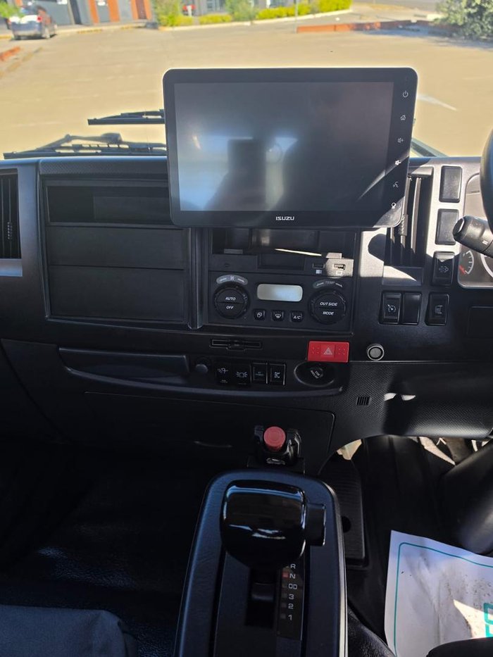 2024 Isuzu F Series FRR110-260