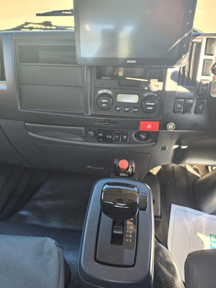 2024 Isuzu F Series FRR110-260
