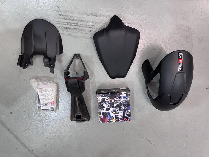 2021 Aprilia RS 660 RS Black