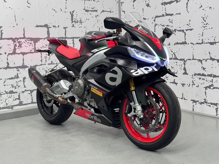 2021 Aprilia RS 660 RS Black