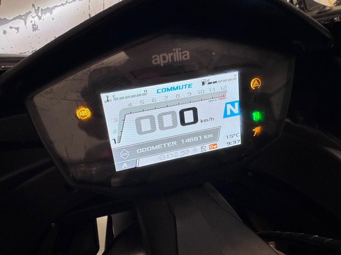 2021 Aprilia RS 660 RS Black
