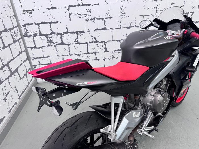 2021 Aprilia RS 660 RS Black