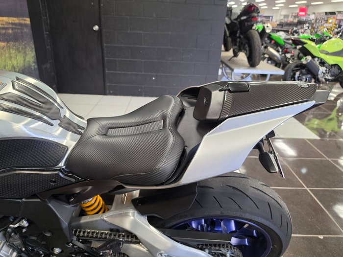 2015 Yamaha YZF-R1 M BLUE