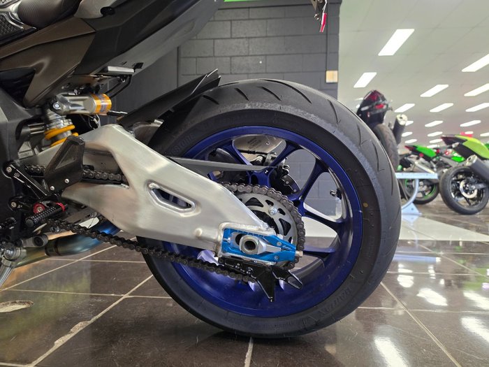 2015 Yamaha YZF-R1 M BLUE