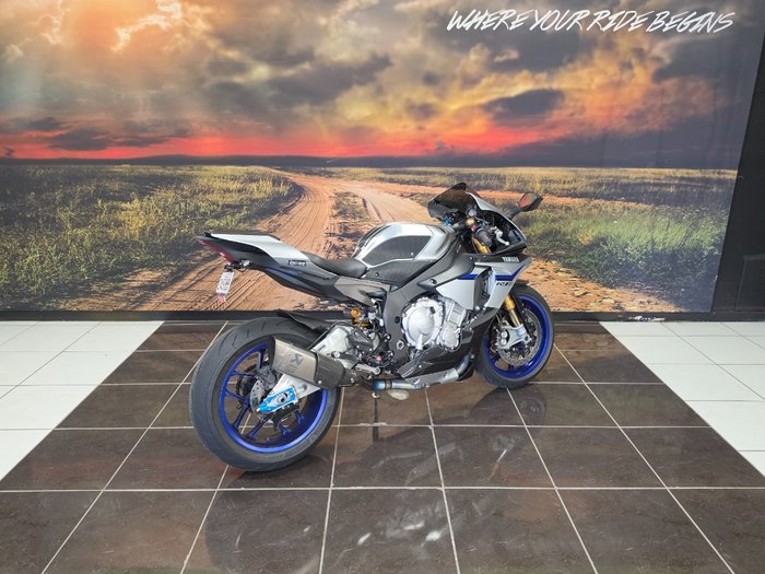 2015 Yamaha YZF-R1 M BLUE
