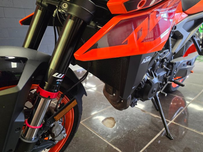 2024 Ktm 990 DUKE ORANGE