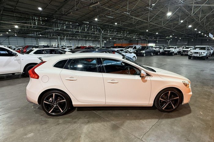 2014 Volvo V40