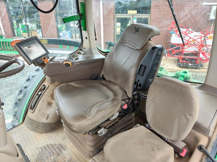 2016 John Deere 8370R