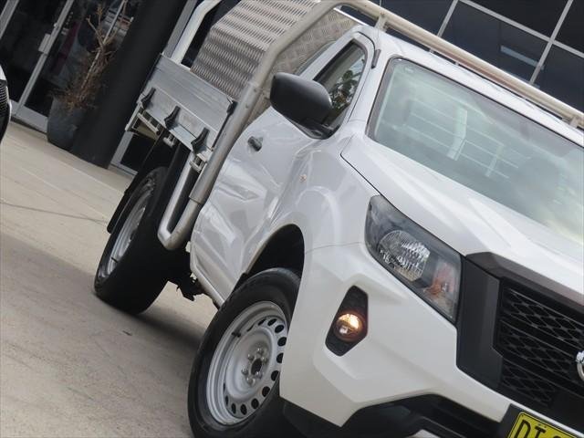 2022 Nissan Navara SL