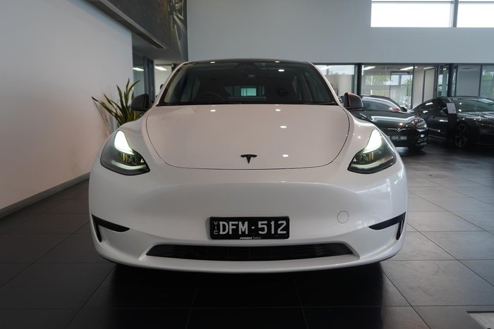 2024 Tesla Model Y Rear-Wheel Drive