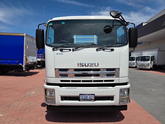 2014 Isuzu Fyh 300-350 8X4 Auto Tray