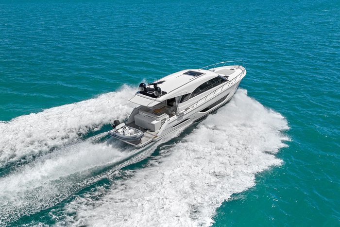 2022 Maritimo S55 Sedan Motor Yacht