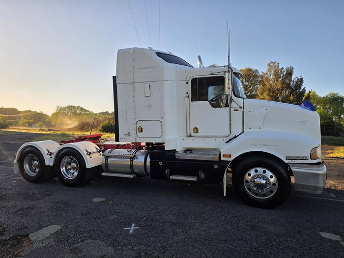 1999 Kenworth T400 Series T401