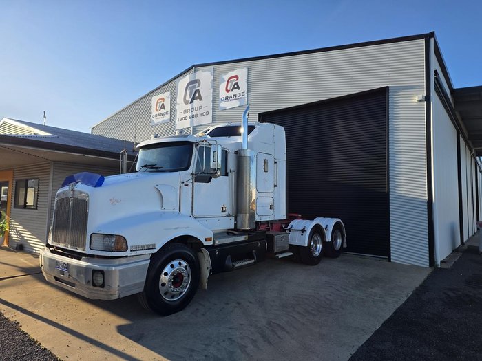 1999 Kenworth T400 Series T401