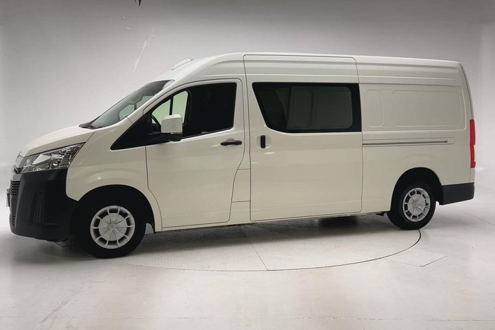 2022 Toyota Hiace