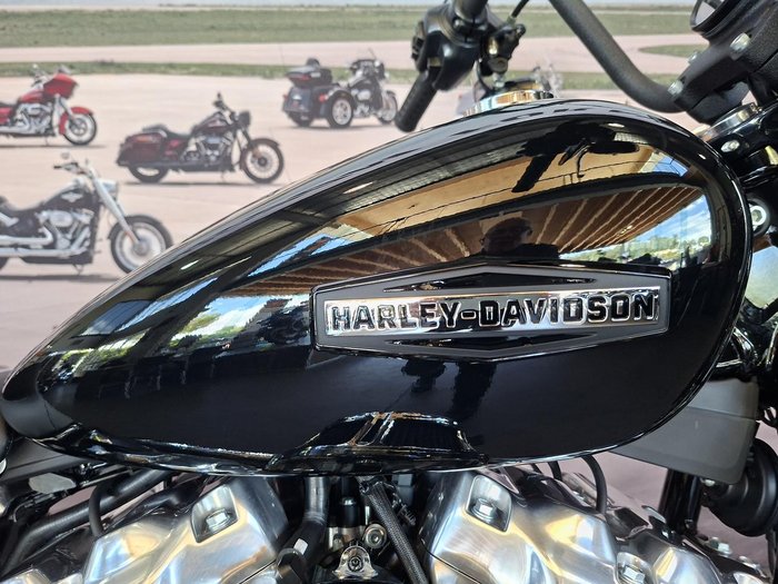 2026 Harley-Davidson Street Bob 117 (FXBB)