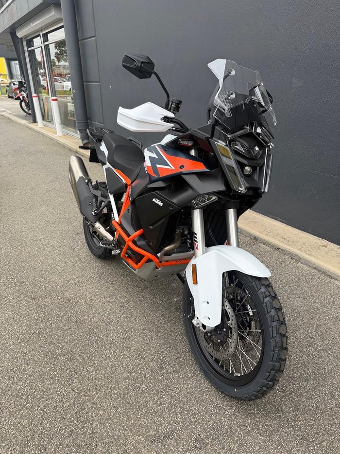2026 KTM 1390 Super Adventure R