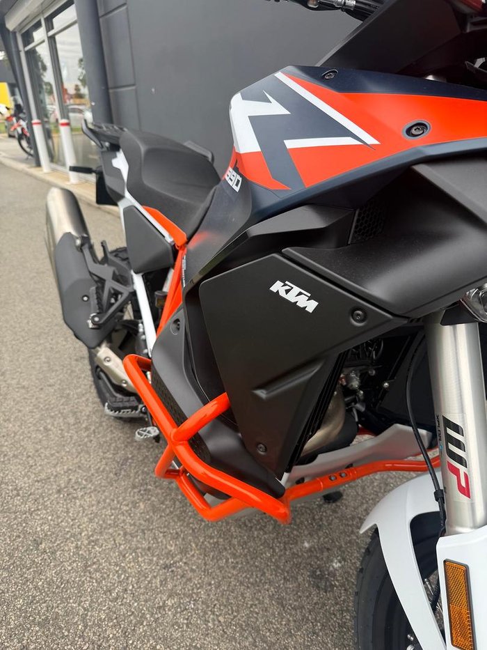 2026 KTM 1390 Super Adventure R