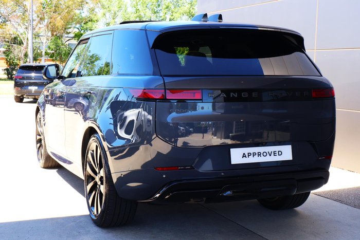2026 Land Rover Range Rover Sport D300 Dynamic SE