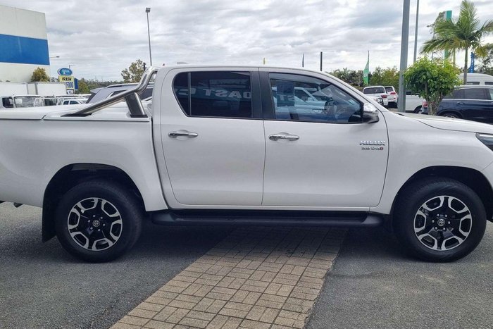 2022 Toyota Hilux SR5