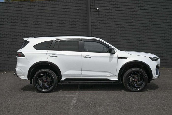 2025 Isuzu MU-X X-TERRAIN