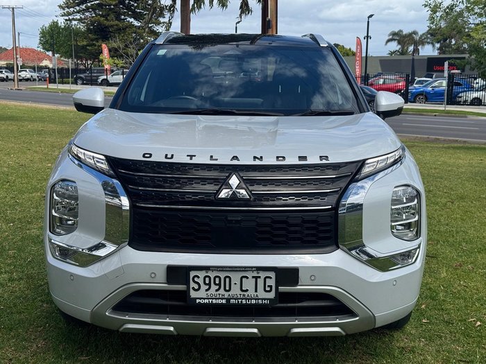 2022 Mitsubishi Outlander Exceed Tourer