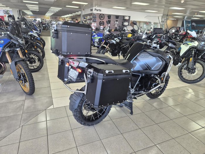2021 BMW