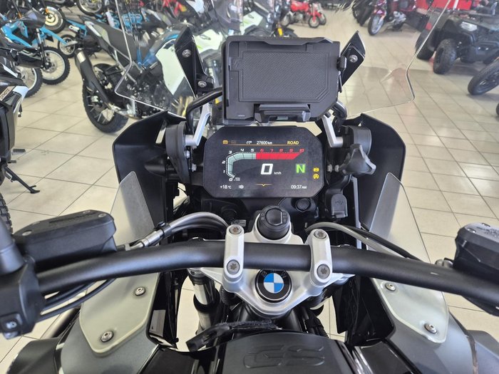 2021 BMW