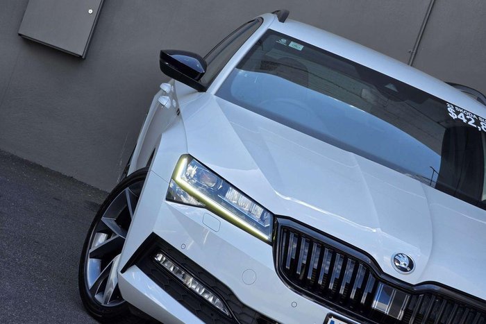2023 SKODA Superb