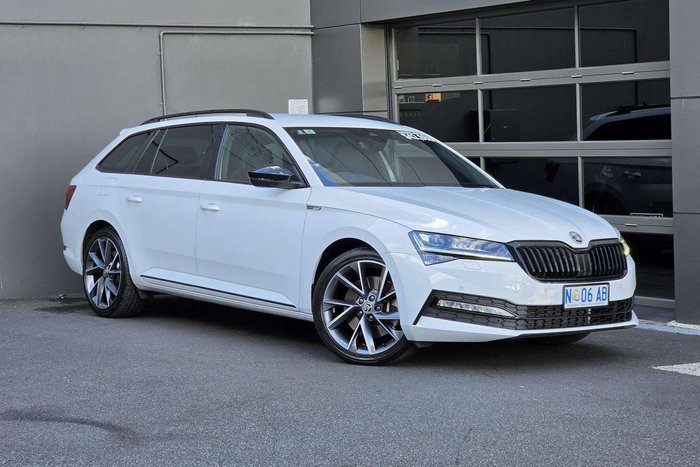 2023 SKODA Superb