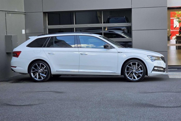 2023 SKODA Superb