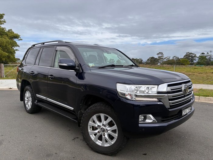 2017 Toyota Landcruiser