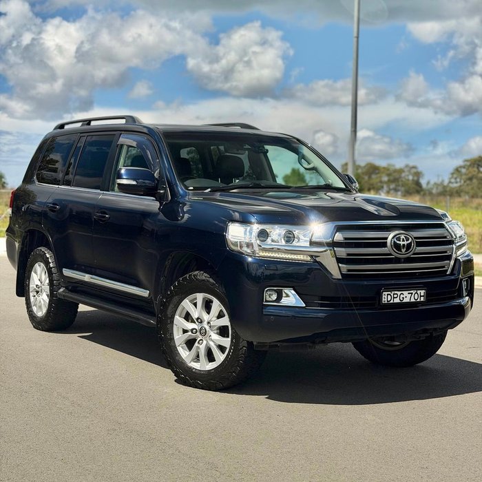 2017 Toyota Landcruiser